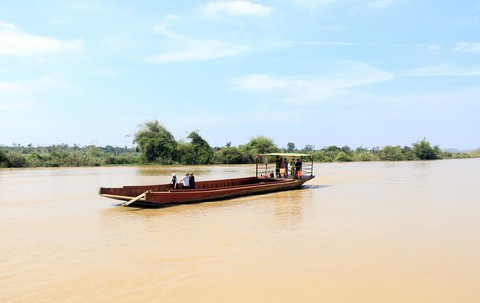 Tìm thấy thi thể người đàn ông bị cuốn trôi trên sông Krông Ana - Ảnh 1. Tìm thấy thi thể người đàn ông bị cuốn trôi trên sông Krông Ana - Ảnh 1.