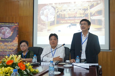 Mừng mẹ 100 tuổi, NSND Đặng Thái Sơn lần đầu phát biểu trước diễn - Ảnh 2. Mừng mẹ 100 tuổi, NSND Đặng Thái Sơn lần đầu phát biểu trước diễn - Ảnh 2.