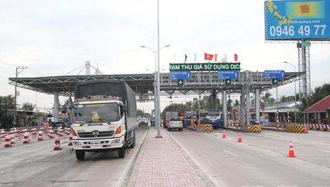 Cuối tháng 11 trạm thu phí Cai Lậy hoạt động trở lại - Ảnh 1. Cuối tháng 11 trạm thu phí Cai Lậy hoạt động trở lại - Ảnh 1.