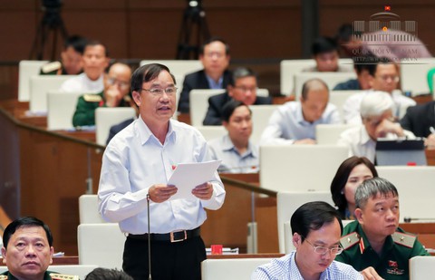 Mỗi người dân đang gánh 30 triệu đồng nợ công - Ảnh 1. Mỗi người dân đang gánh 30 triệu đồng nợ công - Ảnh 1.