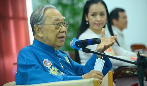 Rút tượng sáp của Giáo sư Trần Văn Khê - Ảnh 2. Rút tượng sáp của Giáo sư Trần Văn Khê - Ảnh 2.