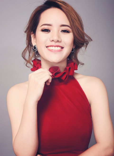 Ngây ngất với cô gái xinh đẹp thổi Flute nhạc phim Coco - Ảnh 2. Ngây ngất với cô gái xinh đẹp thổi Flute nhạc phim Coco - Ảnh 2.