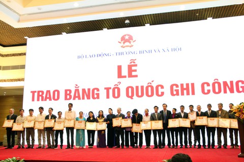 Đẩy nhanh quy trình xác định hài cốt liệt sĩ còn thiếu thông tin - Ảnh 1. Đẩy nhanh quy trình xác định hài cốt liệt sĩ còn thiếu thông tin - Ảnh 1.