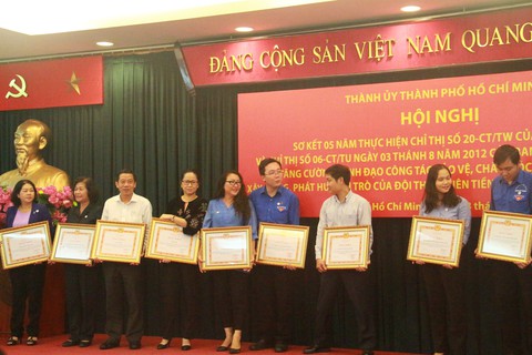 Công nhân mong muốn gửi trẻ ở các trường mầm non tư thục - Ảnh 3. Công nhân mong muốn gửi trẻ ở các trường mầm non tư thục - Ảnh 3.