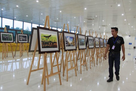 Khai trương Trung tâm báo chí quốc tế phục vụ APEC - Ảnh 10. Khai trương Trung tâm báo chí quốc tế phục vụ APEC - Ảnh 10.