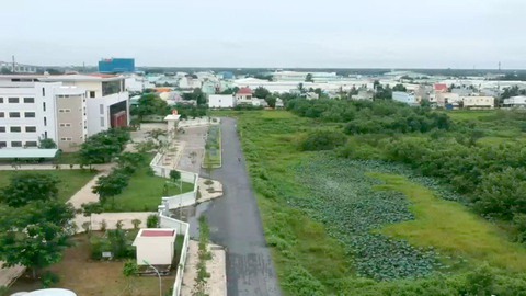 Phụ huynh phản đối mở chợ đêm Mỹ Tho sát trường chuyên - Ảnh 1. Phụ huynh phản đối mở chợ đêm Mỹ Tho sát trường chuyên - Ảnh 1.