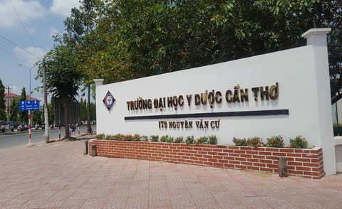 Sinh viên phải đóng thêm học phí vì trường... nhầm - Ảnh 1. Sinh viên phải đóng thêm học phí vì trường... nhầm - Ảnh 1.