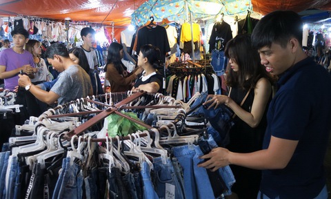 ‘Làng đại học’ nhộn nhịp mùa tựu trường - Ảnh 1. ‘Làng đại học’ nhộn nhịp mùa tựu trường - Ảnh 1.