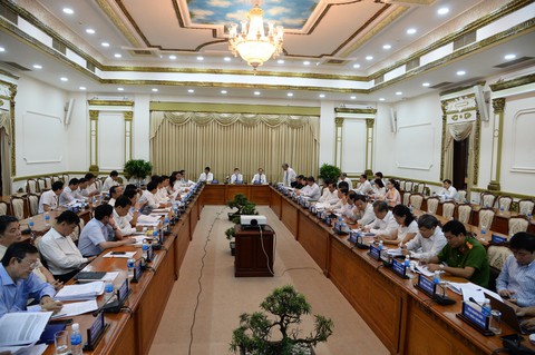 Chủ tịch TP.HCM yêu cầu dừng tất cả dự án BT đang đàm phán - Ảnh 1. Chủ tịch TP.HCM yêu cầu dừng tất cả dự án BT đang đàm phán - Ảnh 1.