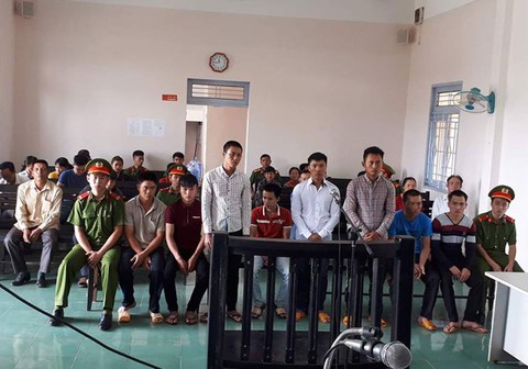 Tuyên phạt nhóm 8 bảo vệ Công ty Long Sơn tổng cộng 44 năm tù - Ảnh 1. Tuyên phạt nhóm 8 bảo vệ Công ty Long Sơn tổng cộng 44 năm tù - Ảnh 1.