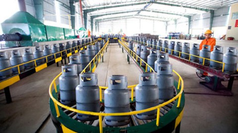 Giá gas tháng 10 tiếp tục tăng 28.000 đồng/bình - Ảnh 1. Giá gas tháng 10 tiếp tục tăng 28.000 đồng/bình - Ảnh 1.