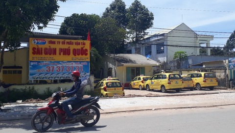 Chạy taxi 873.000 đồng được chia 29.000 vì tài xế đi chơi? - Ảnh 1. Chạy taxi 873.000 đồng được chia 29.000 vì tài xế đi chơi? - Ảnh 1.