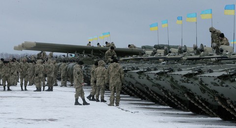Ukraine hủy hiệp định cung cấp vũ khí và kỹ thuật quân sự với Nga - Ảnh 1. Ukraine hủy hiệp định cung cấp vũ khí và kỹ thuật quân sự với Nga - Ảnh 1.