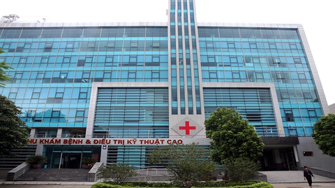 Không thể tay này cầm triện, tay kia cầm tiền - Ảnh 1. Không thể tay này cầm triện, tay kia cầm tiền - Ảnh 1.