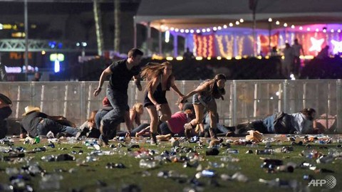 Hung thủ xả súng Las Vegas có cả kho vũ khí tại nhà - Ảnh 1. Hung thủ xả súng Las Vegas có cả kho vũ khí tại nhà - Ảnh 1.