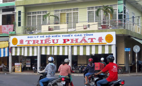 Tờ vé số độc đắc và 6 năm nghiệt ngã đòi tiền thưởng - Ảnh 2. Tờ vé số độc đắc và 6 năm nghiệt ngã đòi tiền thưởng - Ảnh 2.