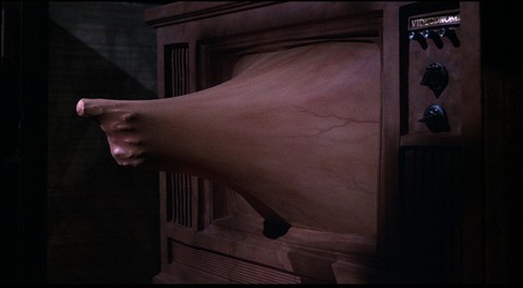 Xem tuyệt phẩm của dòng phim kinh dị đương đại: Videodrome - Ảnh 13. Xem tuyệt phẩm của dòng phim kinh dị đương đại: Videodrome - Ảnh 13.