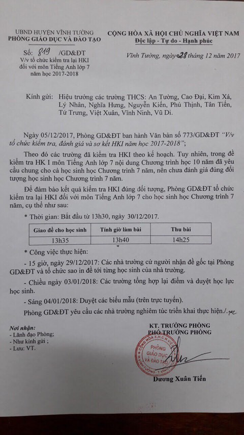 Ra đề vượt quá chương trình, 12 trường phải tổ chức kiểm tra lại - Ảnh 1. Ra đề vượt quá chương trình, 12 trường phải tổ chức kiểm tra lại - Ảnh 1.