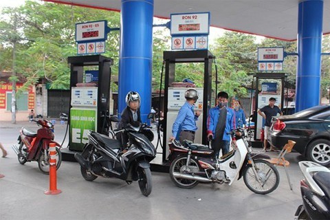 Kỳ điều chỉnh cuối năm giá xăng dầu không tăng không giảm - Ảnh 1. Kỳ điều chỉnh cuối năm giá xăng dầu không tăng không giảm - Ảnh 1.