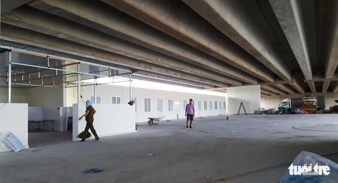 Cao tốc quán mọc dưới gầm cao tốc, cơ quan chức năng không biết? - Ảnh 1. Cao tốc quán mọc dưới gầm cao tốc, cơ quan chức năng không biết? - Ảnh 1.