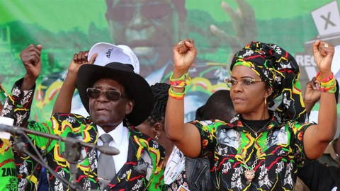 Khi đệ nhất phu nhân Zimbabwe bị báo đảng hạ bệ - Ảnh 3. Khi đệ nhất phu nhân Zimbabwe bị báo đảng hạ bệ - Ảnh 3.