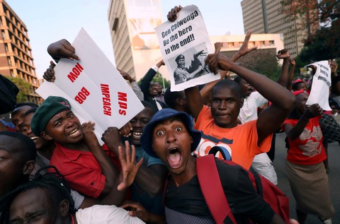 Zimbabwe vỡ òa trong niềm vui - Ảnh 6. Zimbabwe vỡ òa trong niềm vui - Ảnh 6.