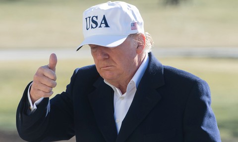 Phe thân cận ra sức bảo vệ ‘thiên tài chính trị’ Trump - Ảnh 1. Phe thân cận ra sức bảo vệ ‘thiên tài chính trị’ Trump - Ảnh 1.