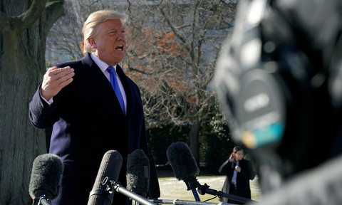 Ông Trump là người thông minh và đang giả nai! - Ảnh 1. Ông Trump là người thông minh và đang giả nai! - Ảnh 1.
