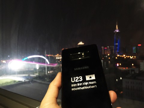 Samsung Vina tặng đội tuyển U-23 VN phần quà trị giá 1,2 tỉ đồng - Ảnh 3. Samsung Vina tặng đội tuyển U-23 VN phần quà trị giá 1,2 tỉ đồng - Ảnh 3.