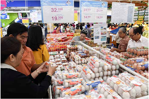 Siêu thị Co.opmart Tân Thành giảm giá mạnh dịp khai trương - Ảnh 2. Siêu thị Co.opmart Tân Thành giảm giá mạnh dịp khai trương - Ảnh 2.