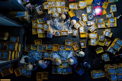 Chợ sớm ở Bà Rịa - Vũng Tàu nổi bật trên National Geographic - Ảnh 1. Chợ sớm ở Bà Rịa - Vũng Tàu nổi bật trên National Geographic - Ảnh 1.