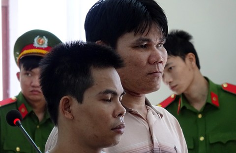 Băng trộm dây điện tiền tỉ lãnh án gần 45 năm tù - Ảnh 2. Băng trộm dây điện tiền tỉ lãnh án gần 45 năm tù - Ảnh 2.