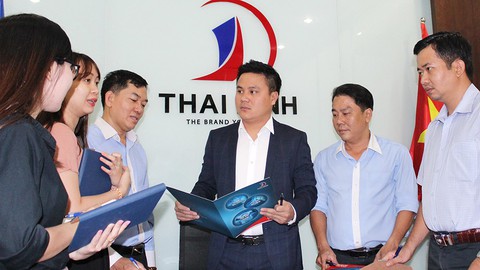 Doanh nhân trẻ TP.HCM chọn lối đi riêng - Ảnh 1. Doanh nhân trẻ TP.HCM chọn lối đi riêng - Ảnh 1.
