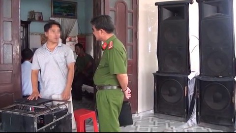 Cuộc chiến âm thanh - Ảnh 1. Cuộc chiến âm thanh - Ảnh 1.