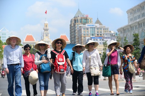 Tin tức sáng 30-12: Số ca COVID-19 tăng gấp đôi; Gần 8.000 doanh nghiệp TP.HCM khuyến mãi Tết - Ảnh 2. Tin tức sáng 30-12: Số ca COVID-19 tăng gấp đôi; Gần 8.000 doanh nghiệp TP.HCM khuyến mãi Tết - Ảnh 2.