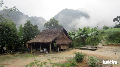 Bản Đoòng giữa rừng Phong Nha - Ảnh 1. Bản Đoòng giữa rừng Phong Nha - Ảnh 1.