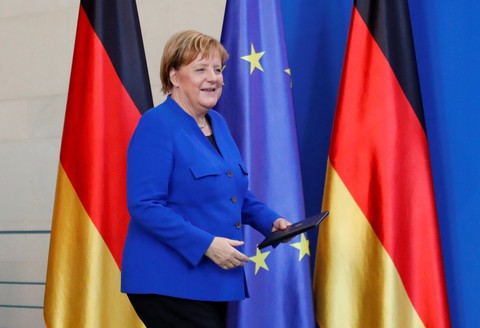 Lại sóng gió cho chính quyền của bà Merkel - Ảnh 1.