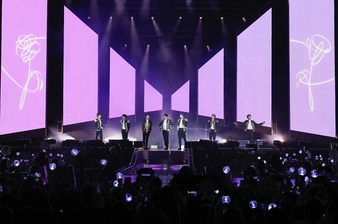 BTS đã trở thành boyband đình đám nhất thế giới như thế nào? - Ảnh 3. BTS đã trở thành boyband đình đám nhất thế giới như thế nào? - Ảnh 3.