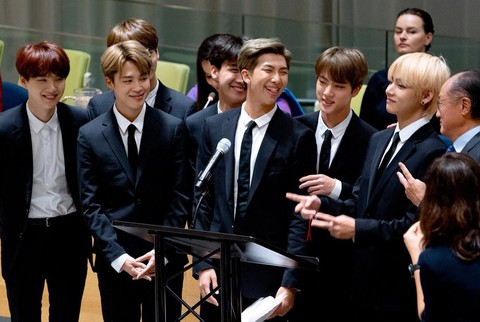 BTS đã trở thành boyband đình đám nhất thế giới như thế nào? - Ảnh 2. BTS đã trở thành boyband đình đám nhất thế giới như thế nào? - Ảnh 2.