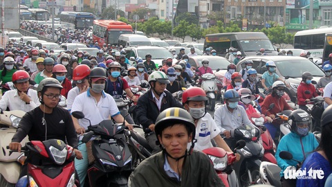 Chật vật ứng phó sự cố trong đường hầm - Ảnh 1. Chật vật ứng phó sự cố trong đường hầm - Ảnh 1.
