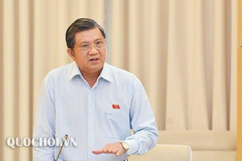 Cử tri băn khoăn về tiêu cực thi cử, độc quyền sách giáo khoa - Ảnh 2. Cử tri băn khoăn về tiêu cực thi cử, độc quyền sách giáo khoa - Ảnh 2.