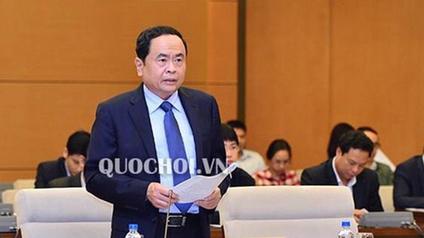 Cử tri băn khoăn về tiêu cực thi cử, độc quyền sách giáo khoa - Ảnh 1. Cử tri băn khoăn về tiêu cực thi cử, độc quyền sách giáo khoa - Ảnh 1.