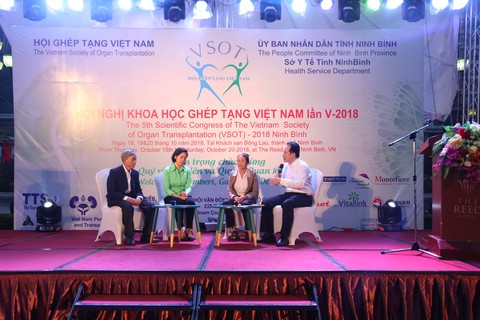 Vinh danh người hiến tặng mô tạng cứu người - Ảnh 1. Vinh danh người hiến tặng mô tạng cứu người - Ảnh 1.