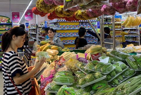 Siêu thị bán đồng giá 100.000 đồng cho hơn 100 mặt hàng hóa mỹ phẩm - Ảnh 1. Siêu thị bán đồng giá 100.000 đồng cho hơn 100 mặt hàng hóa mỹ phẩm - Ảnh 1.