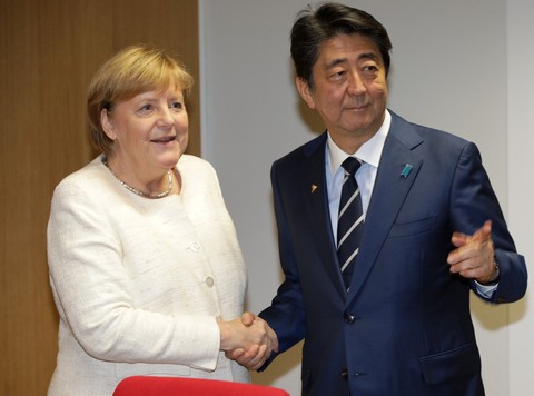 EU muốn kết nối với châu Á - Ảnh 2. EU muốn kết nối với châu Á - Ảnh 2.