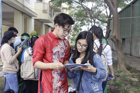 Câu vọng cổ trong lòng người trẻ Sài Gòn - Ảnh 5. Câu vọng cổ trong lòng người trẻ Sài Gòn - Ảnh 5.