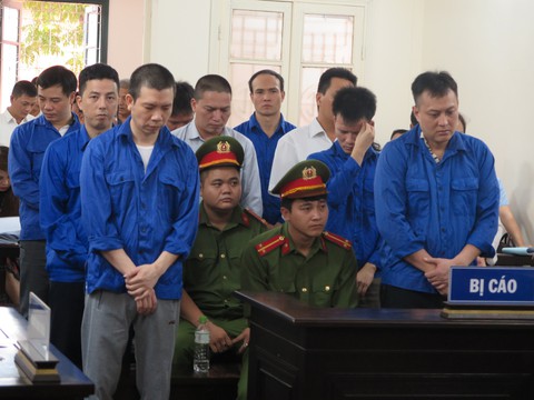Tiếp tay lừa đảo, hai giám đốc ngân hàng lĩnh án - Ảnh 1. Tiếp tay lừa đảo, hai giám đốc ngân hàng lĩnh án - Ảnh 1.
