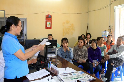 Kiện công ty ra tòa, công nhân bị điều chuyển sang tỉnh khác làm việc - Ảnh 1. Kiện công ty ra tòa, công nhân bị điều chuyển sang tỉnh khác làm việc - Ảnh 1.
