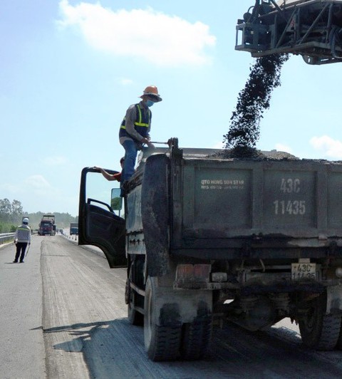Dân đề nghị xử thật nặng dự án BOT làm ăn gian dối - Ảnh 1. Dân đề nghị xử thật nặng dự án BOT làm ăn gian dối - Ảnh 1.