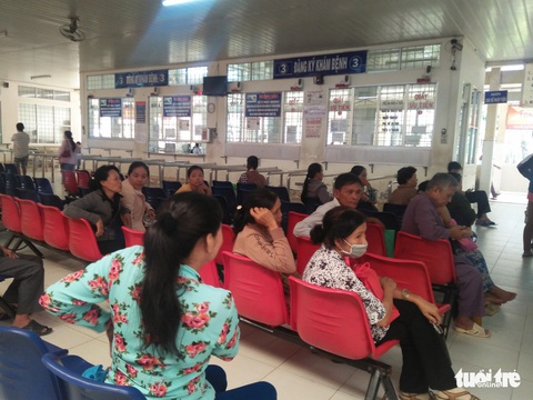 Bệnh tay chân miệng ở Vĩnh Long tăng gần 3 lần  - Ảnh 1.